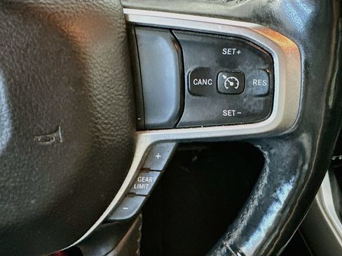 Used 2019 RAM 1500 Big Horn AWD/4WD image 26