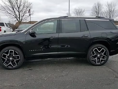 New 2026 Chevrolet Traverse High Country w/ LPO, Floor Liner Package image 4