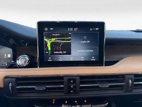 Used 2022 Lincoln Corsair Reserve w/ Equipment Group 201A image 20