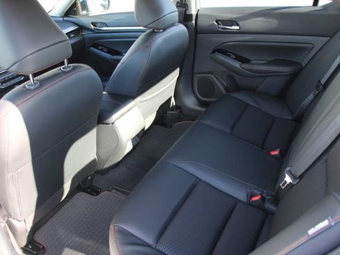 Certified 2025 Nissan Altima 2.5 SR FWD image 23