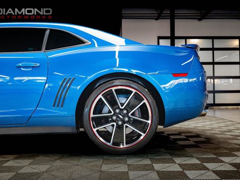 Used 2013 Chevrolet Camaro SS w/ Hot Wheels Special Edition image 13