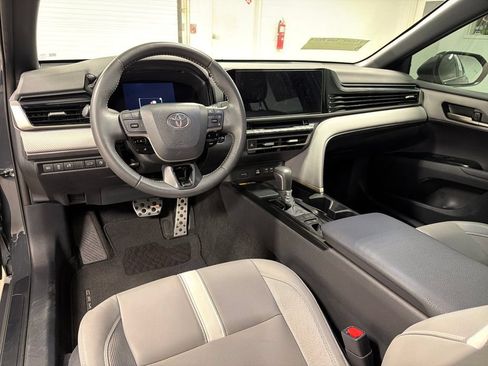 Used 2025 Toyota Camry SE w/ Multimedia Upgrade Package FWD image 26
