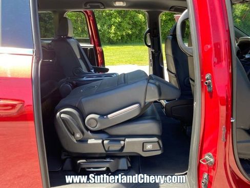 Used 2025 Honda Odyssey Sport-L image 38