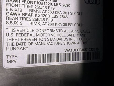 Certified 2025 Audi Q3 2.0T Premium w/ Convenience Package AWD/4WD image 17