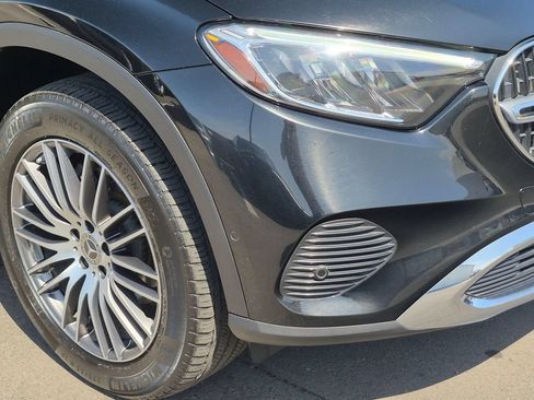 Used 2024 Mercedes-Benz GLC 300 4MATIC image 23