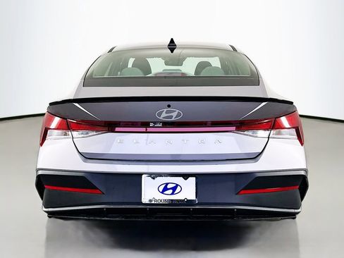 New 2026 Hyundai Elantra Sport image 6
