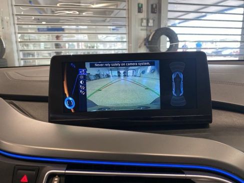 Used 2015 BMW i8 AWD/4WD image 21