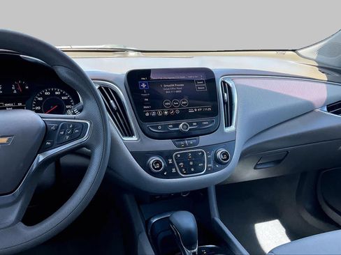 Used 2021 Chevrolet Malibu LT FWD image 7