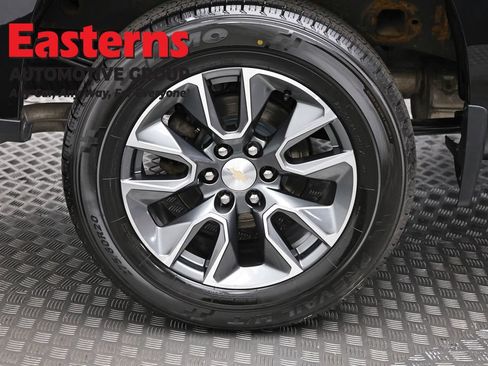 Used 2024 Chevrolet Silverado 1500 LT AWD/4WD image 31