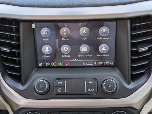 Used 2023 GMC Acadia Denali w/ Denali Technology Package image 16