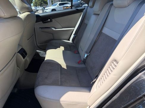 Used 2012 Toyota Camry XLE w/ Leather Pkg FWD image 33