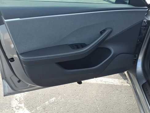 Used 2025 Tesla Model 3 Long Range RWD image 15