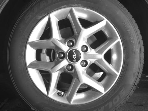 Used 2025 Kia Soul LX w/ LX Technology Package FWD image 19