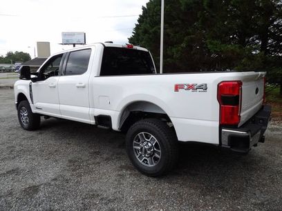 New 2026 Ford F350 Lariat w/ FX4 Off-Road Package