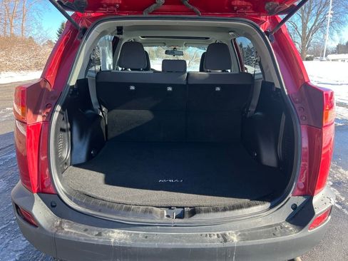 Used 2013 Toyota RAV4 XLE image 26