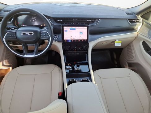 New 2025 Jeep Grand Cherokee Limited image 20