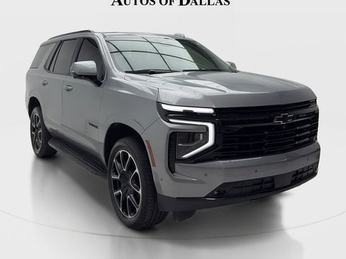 Used 2025 Chevrolet Tahoe RST w/ Comfort Package AWD/4WD image 2