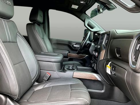 Used 2022 Chevrolet Silverado 2500 High Country AWD/4WD image 9