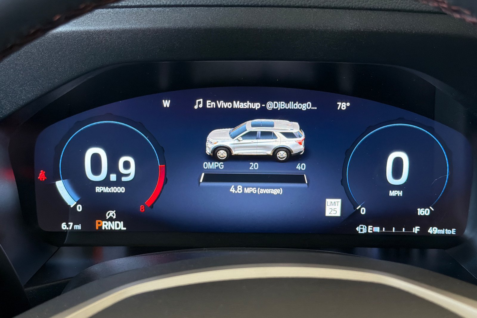 New 2026 Ford Explorer Active RWD image 30