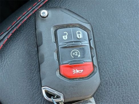 Used 2022 Jeep Wrangler Unlimited Rubicon w/ Safety Group image 33