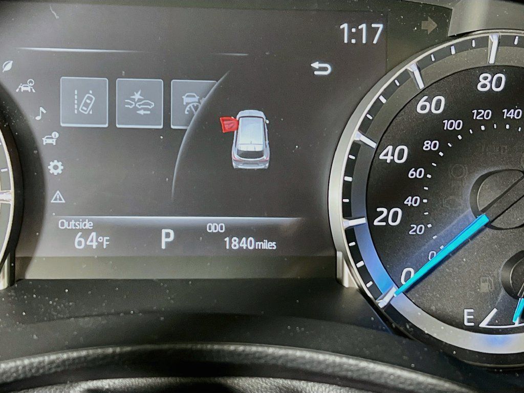 Certified 2026 Toyota Highlander XLE AWD/4WD image 11