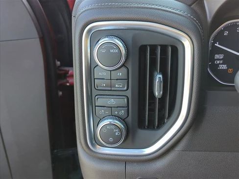 Used 2021 GMC Sierra 1500 SLE w/ Preferred Package image 12