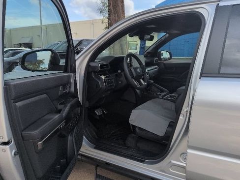 Used 2025 Toyota 4Runner TRD Sport Premium RWD image 5