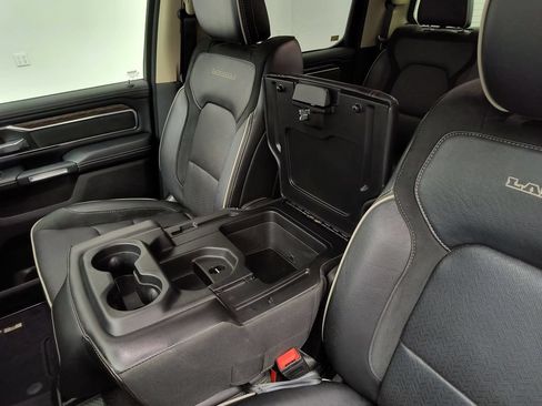 Used 2019 RAM 1500 Laramie AWD/4WD image 30