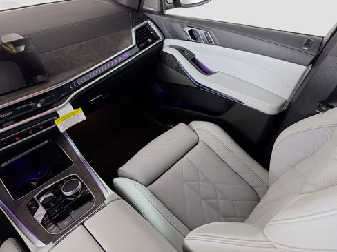 New 2026 BMW X5 xDrive40i w/ M Sport Package AWD/4WD image 25