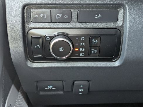 Used 2023 Ford F350 Lariat w/ Sport Appearance Package image 20