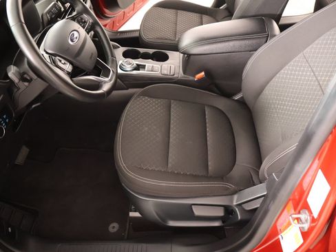 Used 2025 Ford Escape Active w/ Cold Weather Package FWD image 11