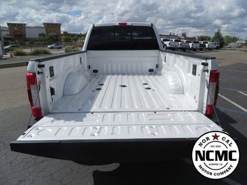Used 2019 Ford F350 Platinum w/ Platinum Ultimate Package AWD/4WD image 24