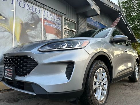 Used 2021 Ford Escape SE w/ Cold Weather Package image 7