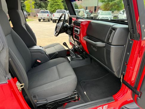 Used 2006 Jeep Wrangler X AWD/4WD image 26