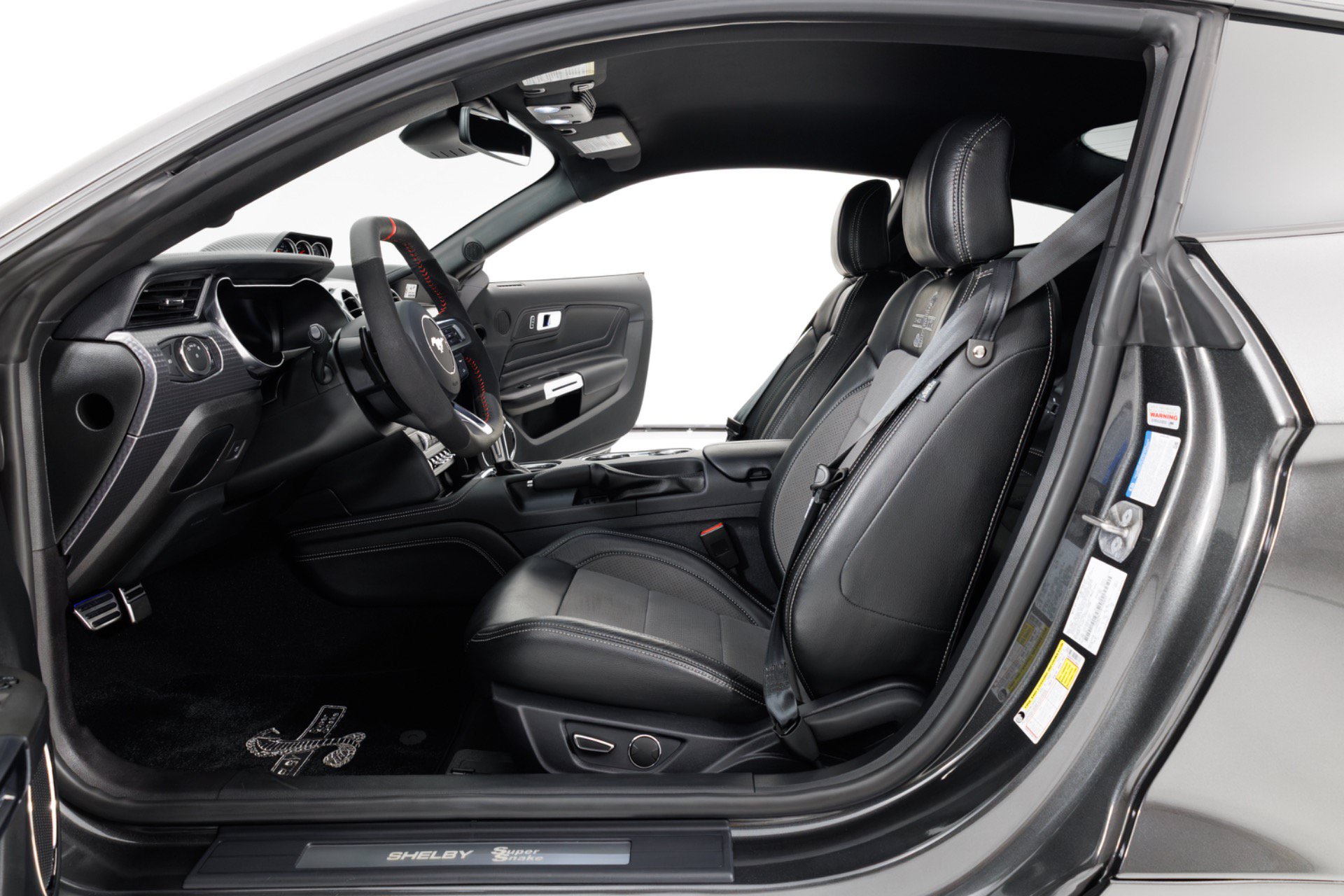 Used 2019 Ford Mustang GT Premium w/ GT Performance Package RWD image 14