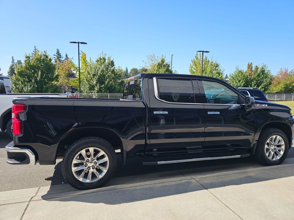 Used 2019 Chevrolet Silverado 1500 LTZ w/ LTZ Premium Package AWD/4WD image 6