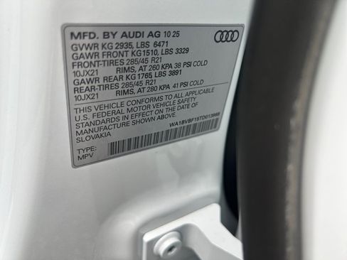 Certified 2026 Audi Q8 Premium Plus w/ Premium Plus Package AWD/4WD image 33