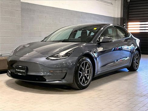 Used 2021 Tesla Model 3 Long Range image 1
