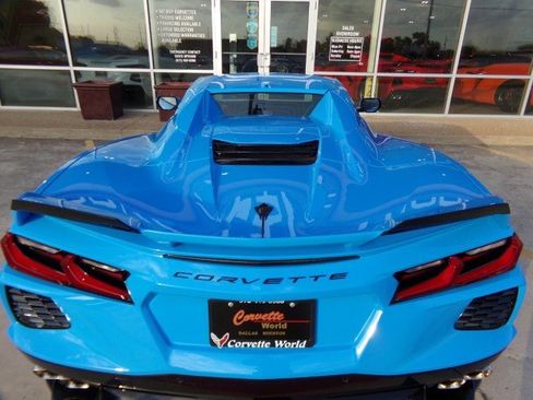 Used 2023 Chevrolet Corvette Stingray Premium Conv w/ Z51 Performance Package RWD image 25