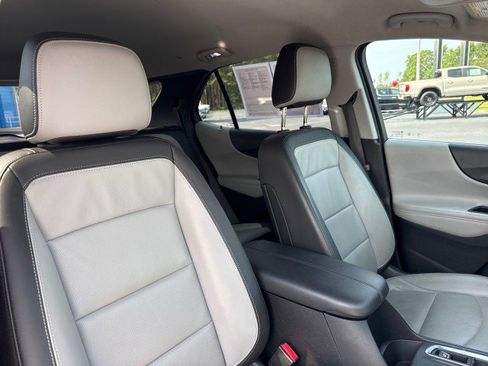 Used 2019 Chevrolet Equinox Premier FWD image 11