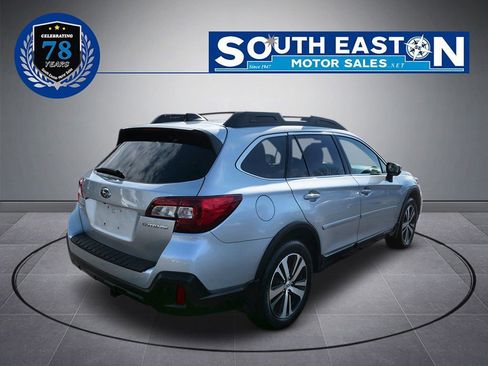 Used 2018 Subaru Outback 2.5i Limited image 6