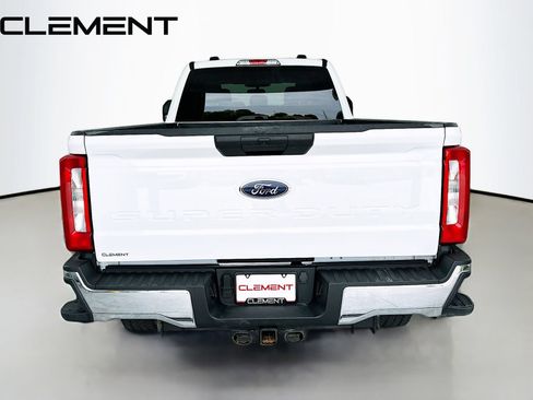 Used 2024 Ford F350 XLT AWD/4WD image 8