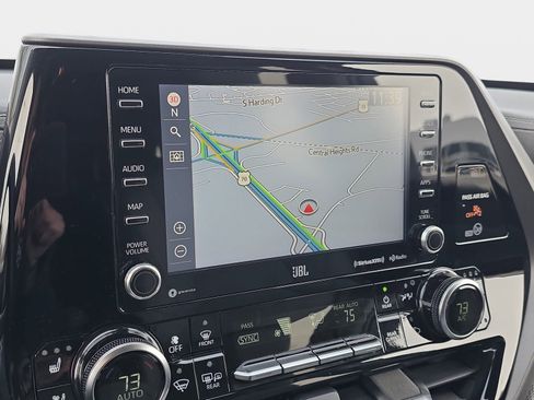 Used 2020 Toyota Highlander Limited image 23