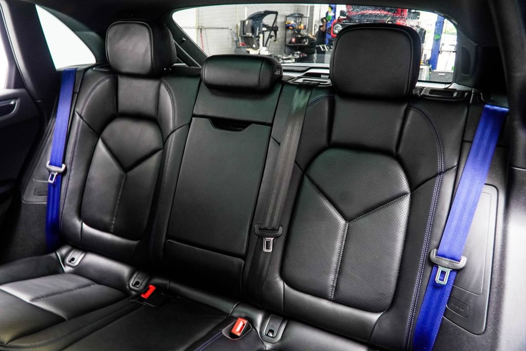 Used 2023 Porsche Macan S AWD/4WD image 47
