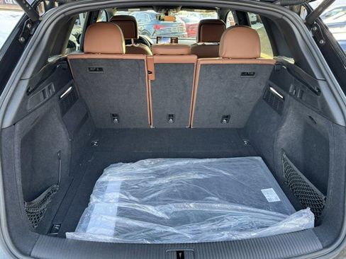 Certified 2025 Audi Q5 2.0T Premium w/ Convenience Plus Package image 32