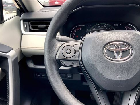 Used 2025 Toyota RAV4 XLE w/ Convenience Package FWD image 24