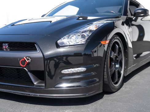 Used 2013 Nissan GT-R Black Edition AWD/4WD image 23