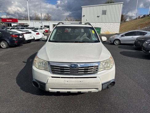 Used 2010 Subaru Forester 2.5X Premium w/ Popular Equipment Group 1A image 3