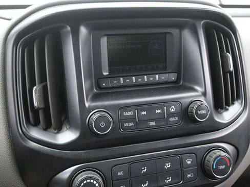 Used 2016 Chevrolet Colorado W/T image 24