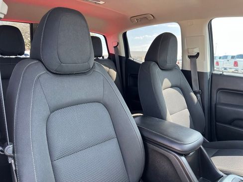 Used 2018 Chevrolet Colorado LT w/ LT Convenience Package RWD image 27